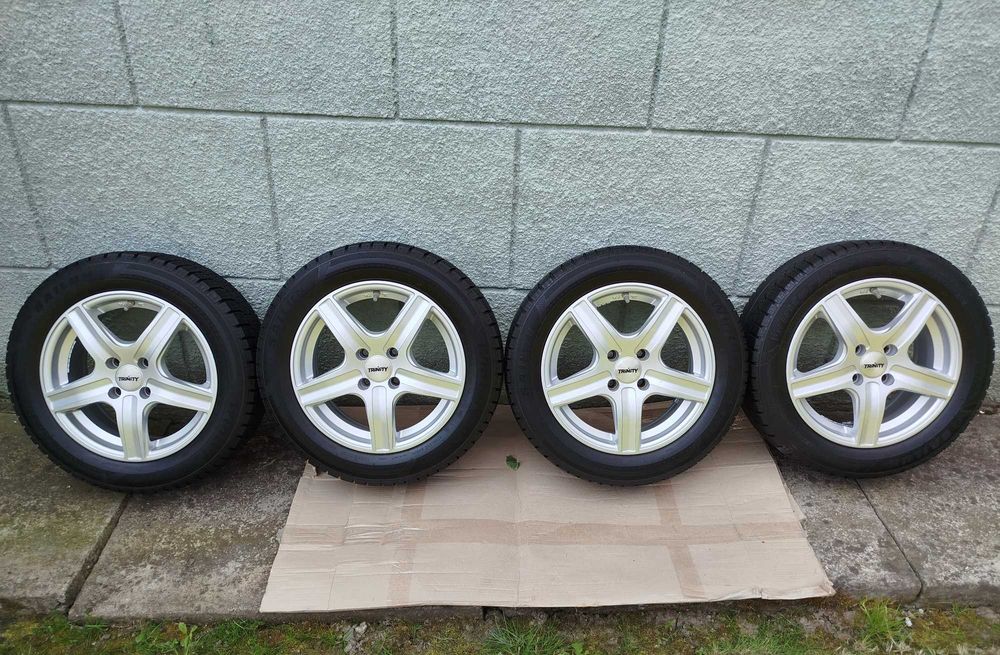 Диски TRINITY R15 4/100 Датчики Тиску Шини Sailun 185/60 R15 *ЗИМА*