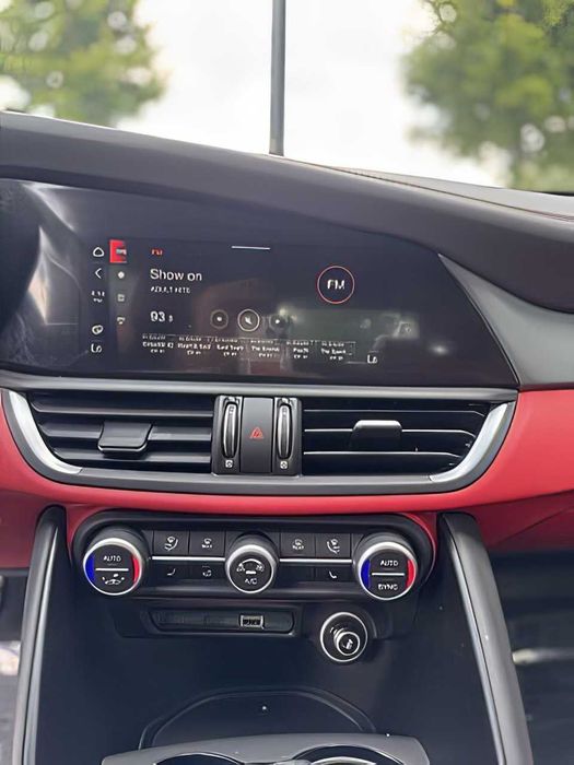 Alfa Romeo Giulia      2021