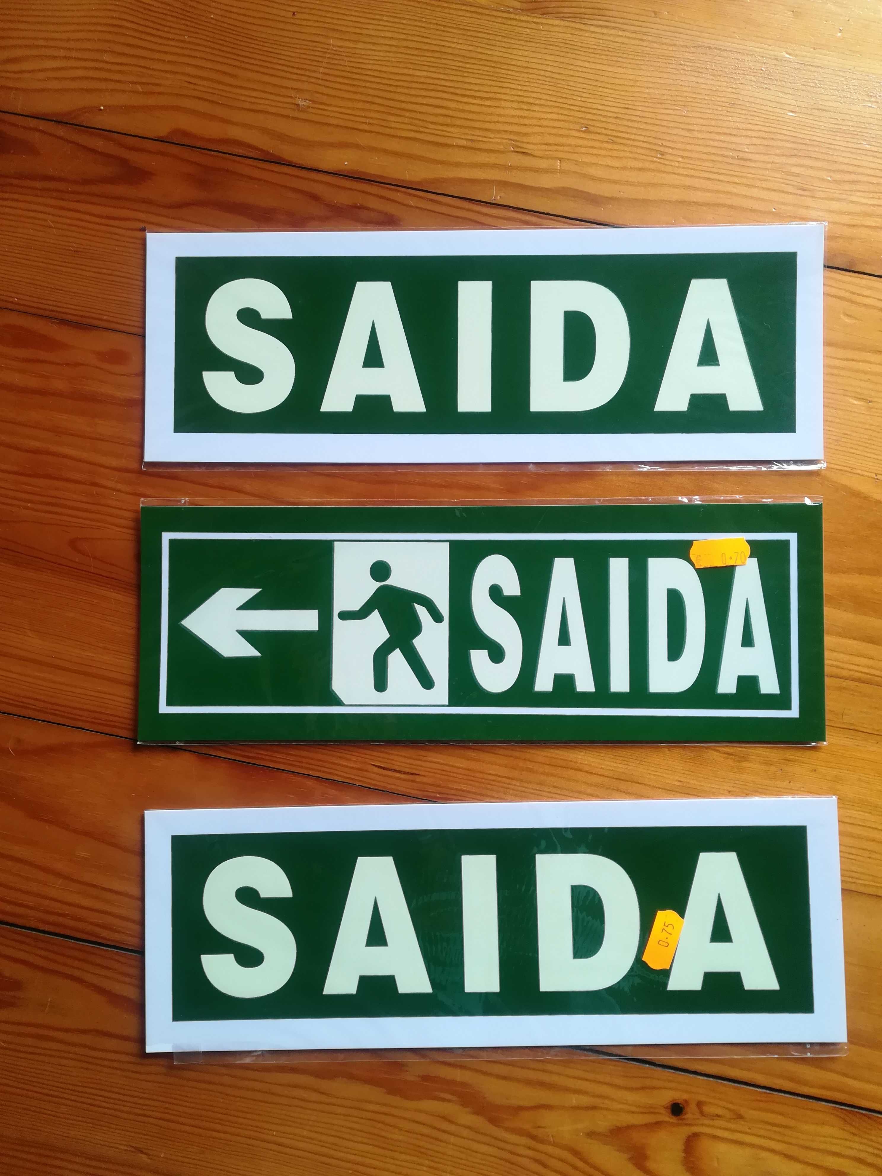 Placas saída emergência