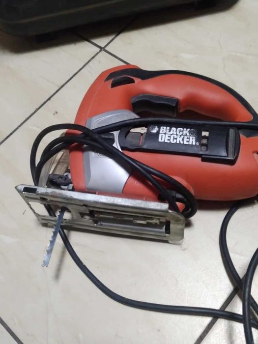Sprzedam wyrzynarkę Black & Decker KS999E + walizka