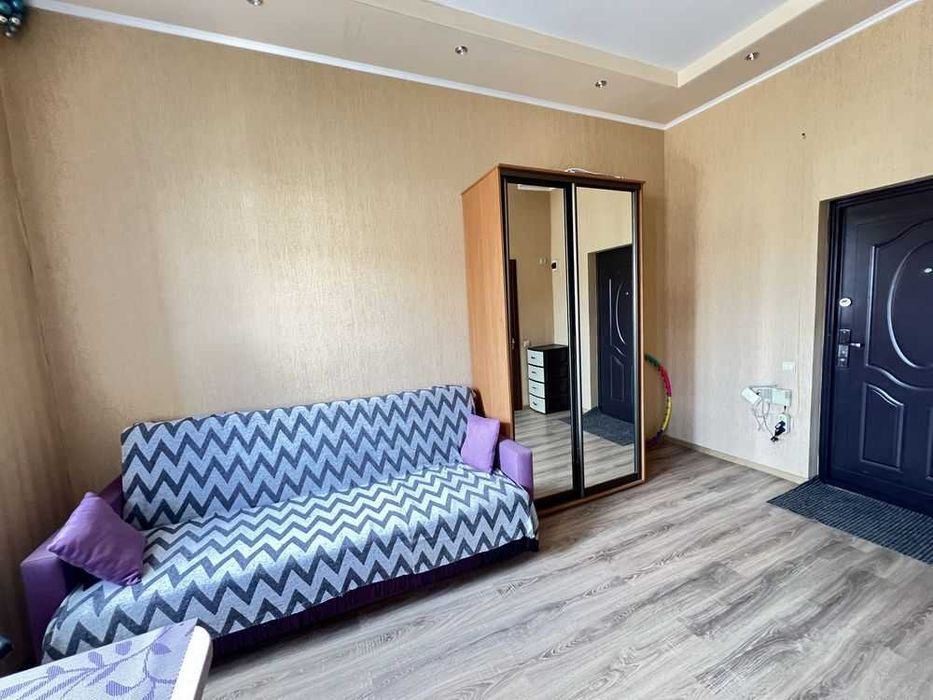 L .Продается   гостинка , рядом сквер Стрелка