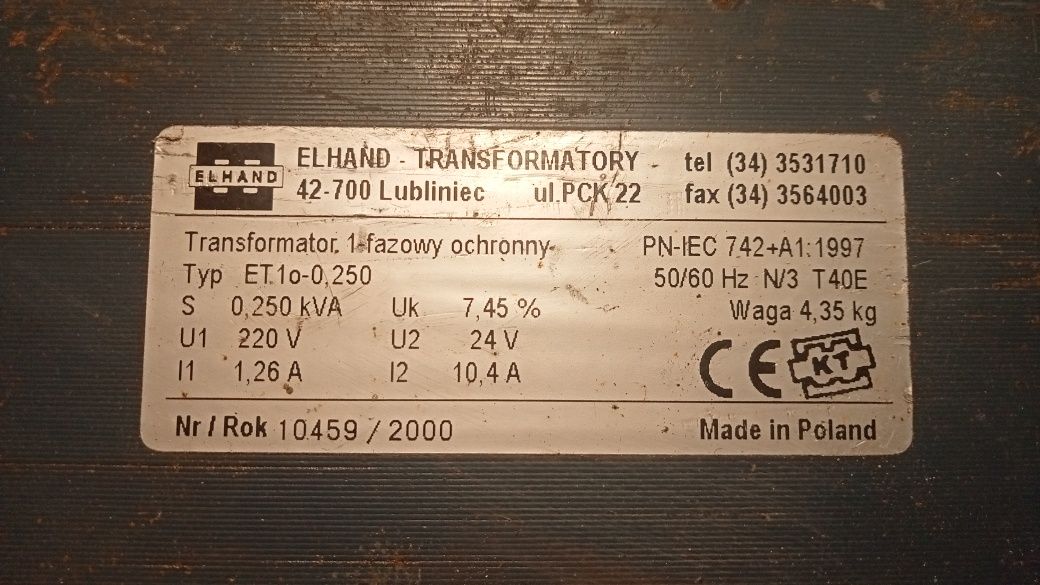 Transformator elektroniczny nowy z starych zapasów . Leżak!