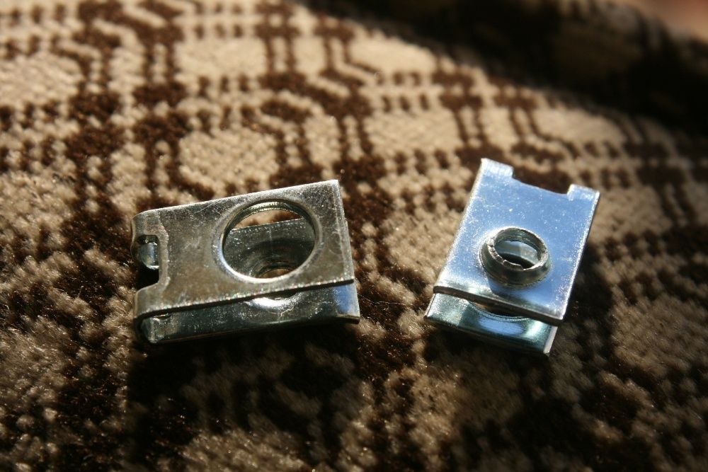 Clip Zincado Irisado M5