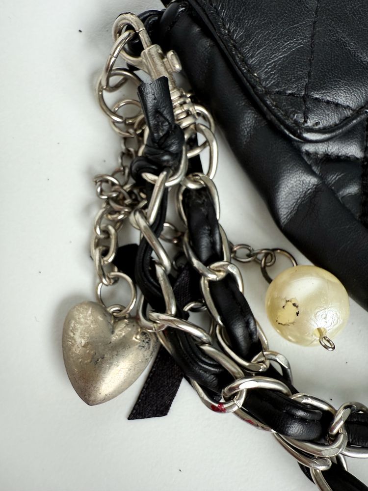 Czarna pikowana kopertówka Bershka – Chanel vibe, Y2K, coquette