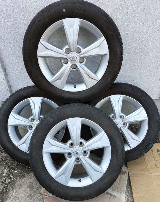 Felgi aluminiowe i opony zimowe Toyota CH-R 6,5x17 ET45 5x114,3