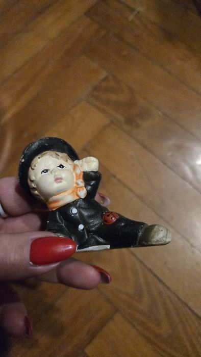 Figurka kominiarza na szczęście.