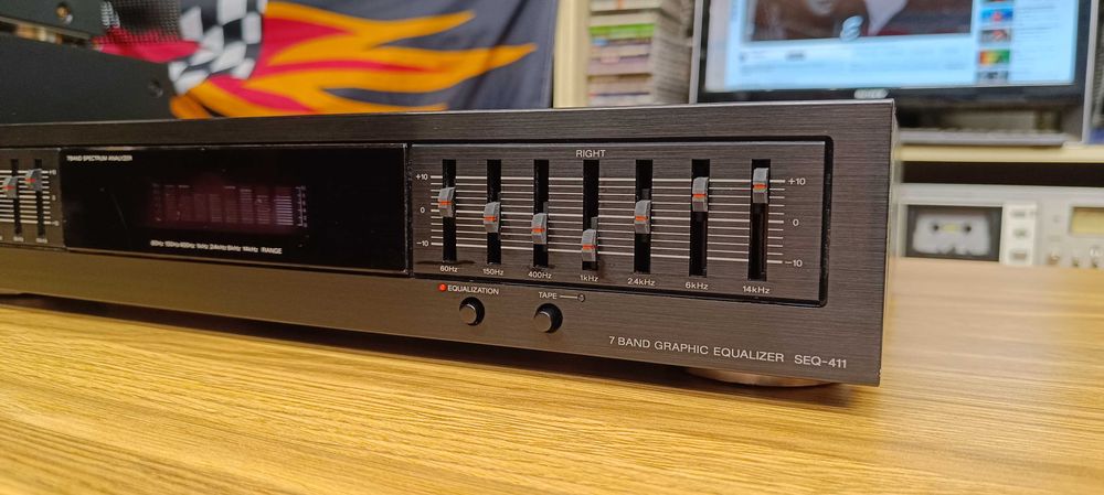 7-ми полосный  эквалайзер Sony SEQ-411