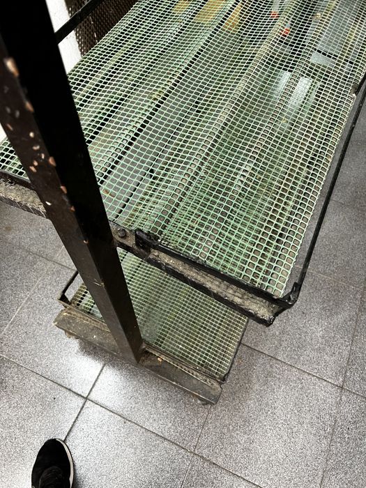 Expositor/ expositor floreira com rodas