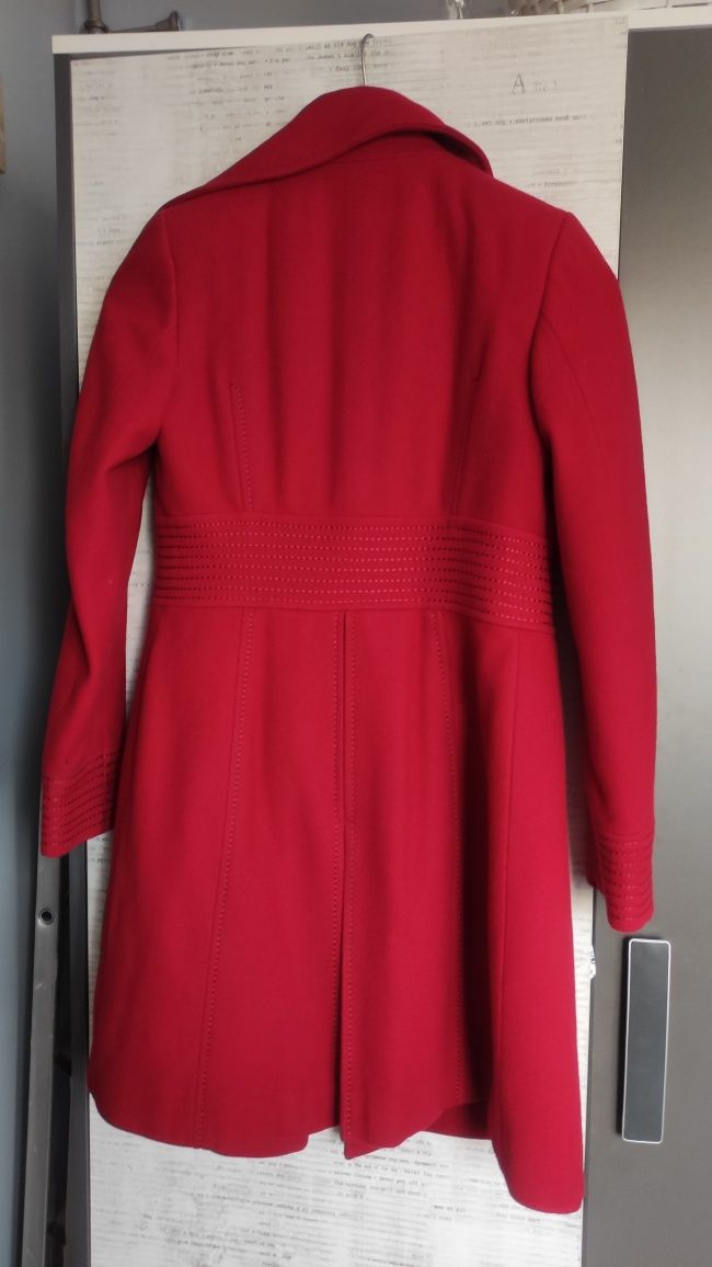Płaszcz czerwony elegancki