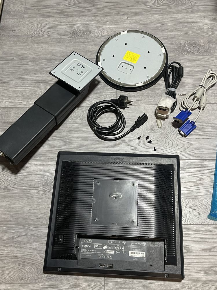 Sony SDM-X75K монітор