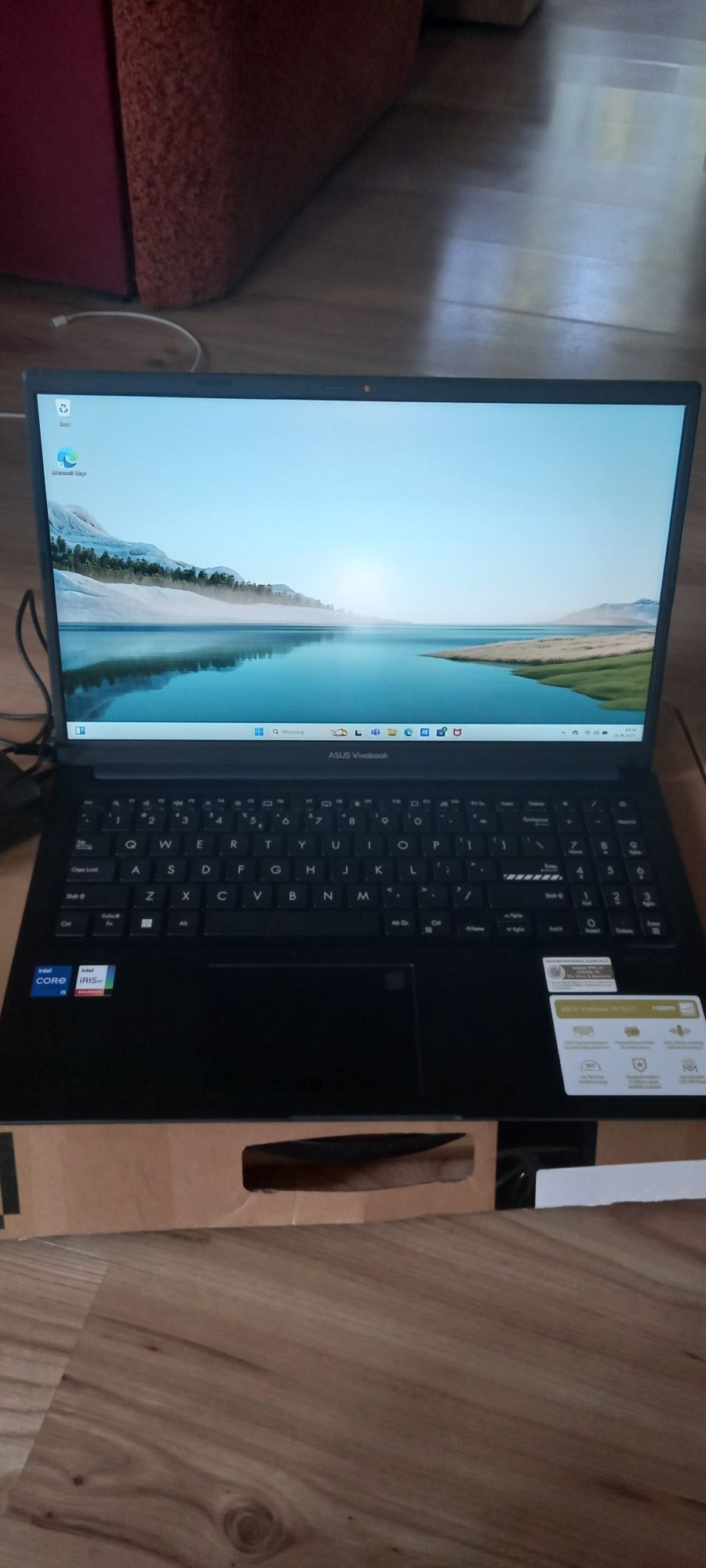 ASUS VivoBook 15