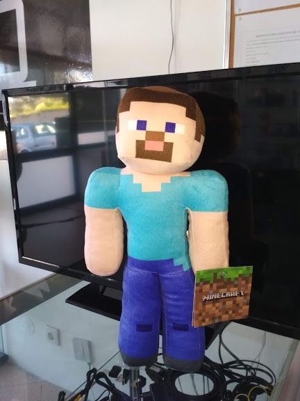 PROMO:Peluche Minecraft Steve 35cm