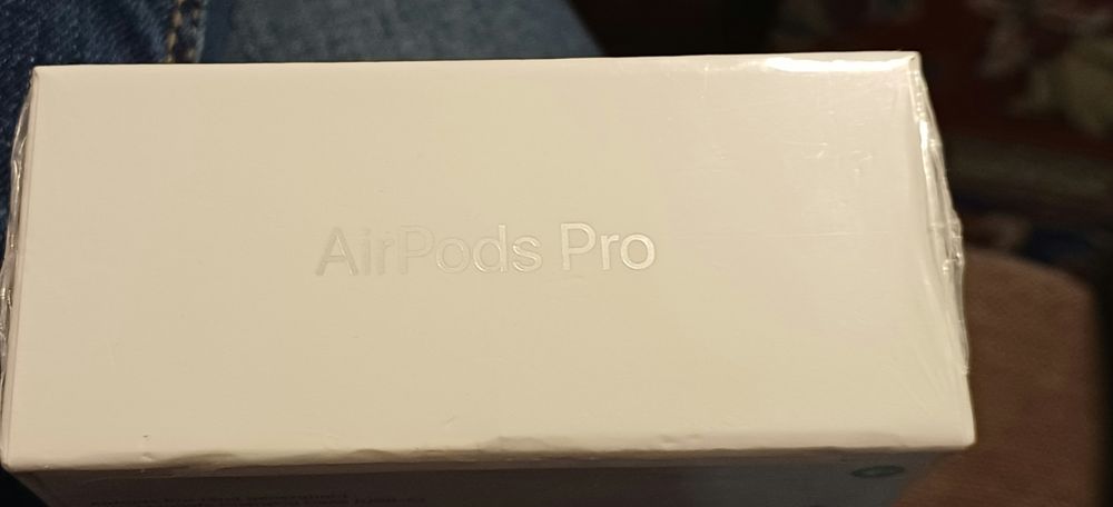 Apple AirPods Pro 2 gen MagSafe USB-C