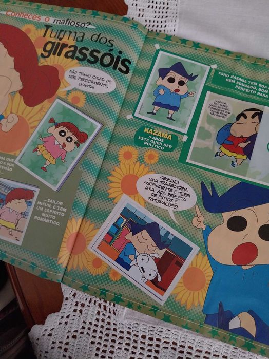 Caderneta de cromos ShinChan, Panini, com + de 140 autocolantes