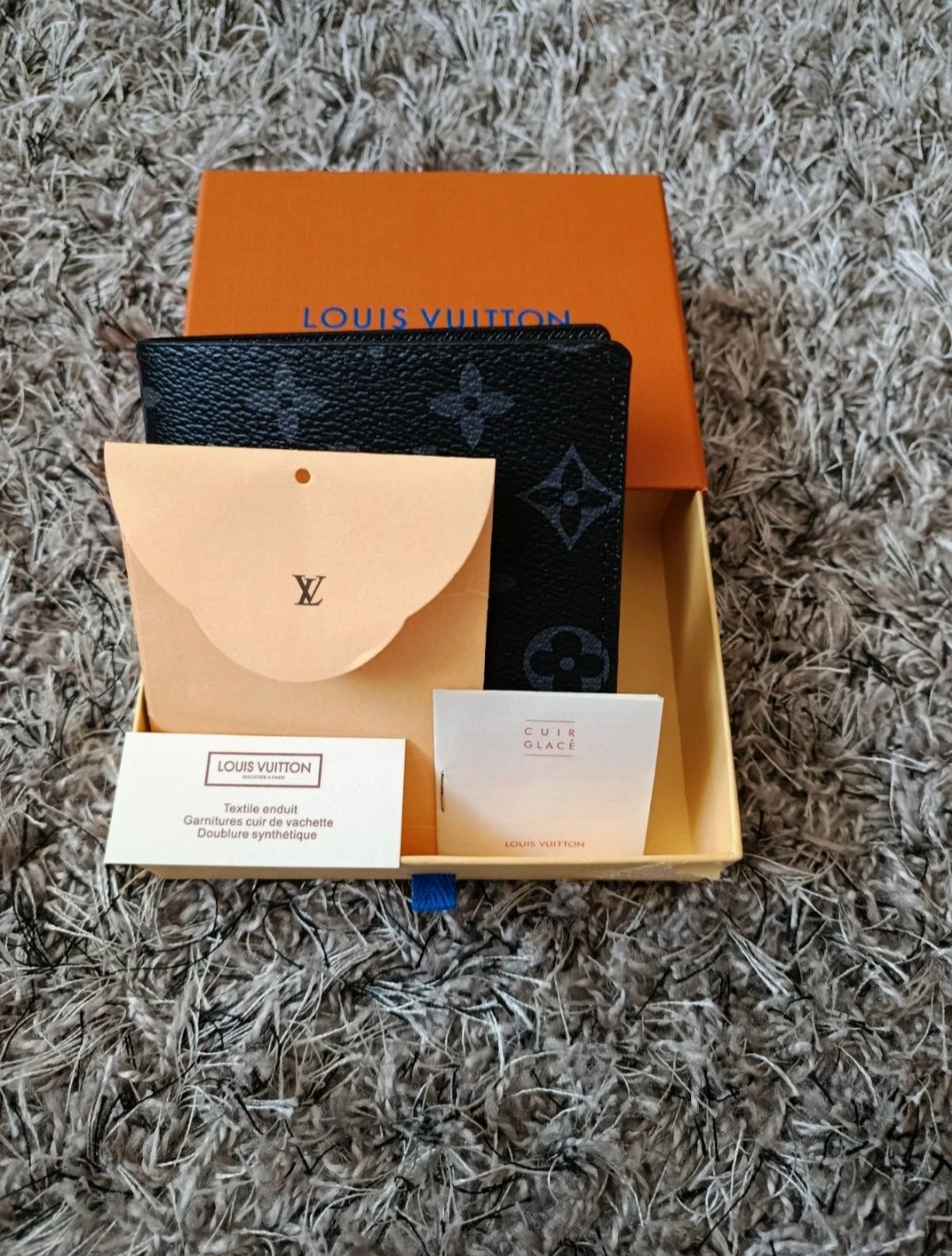 Portfel czarny Louis Vuitton