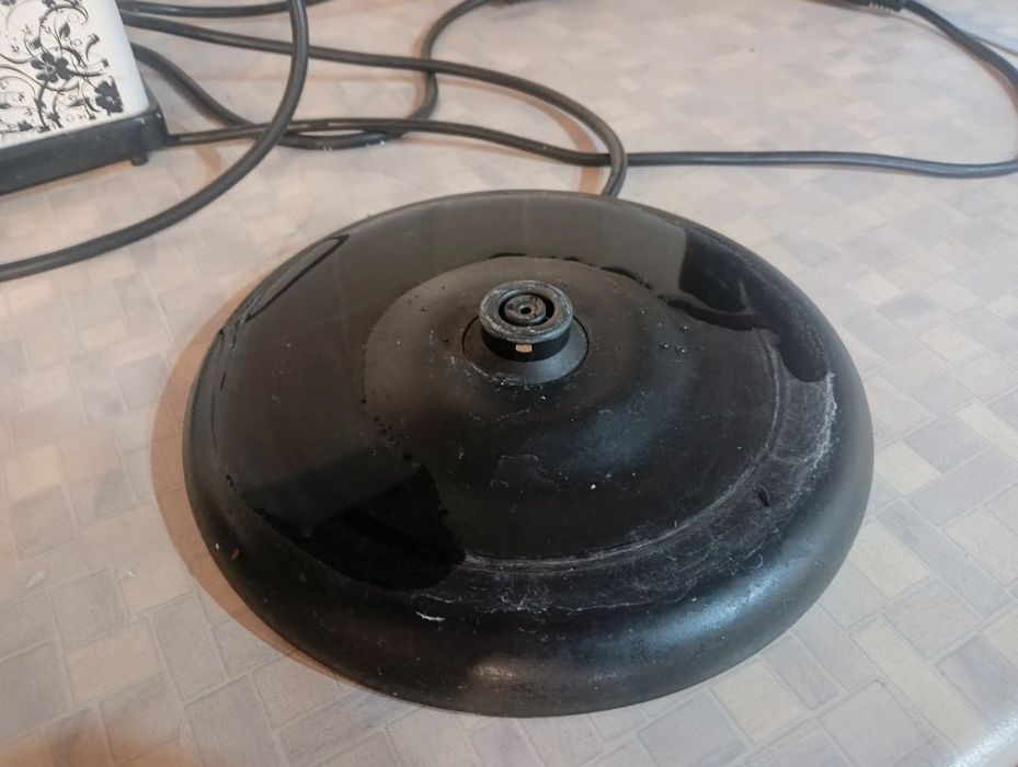 Чайник Russell Hobbs Legacy Floral (протікає)