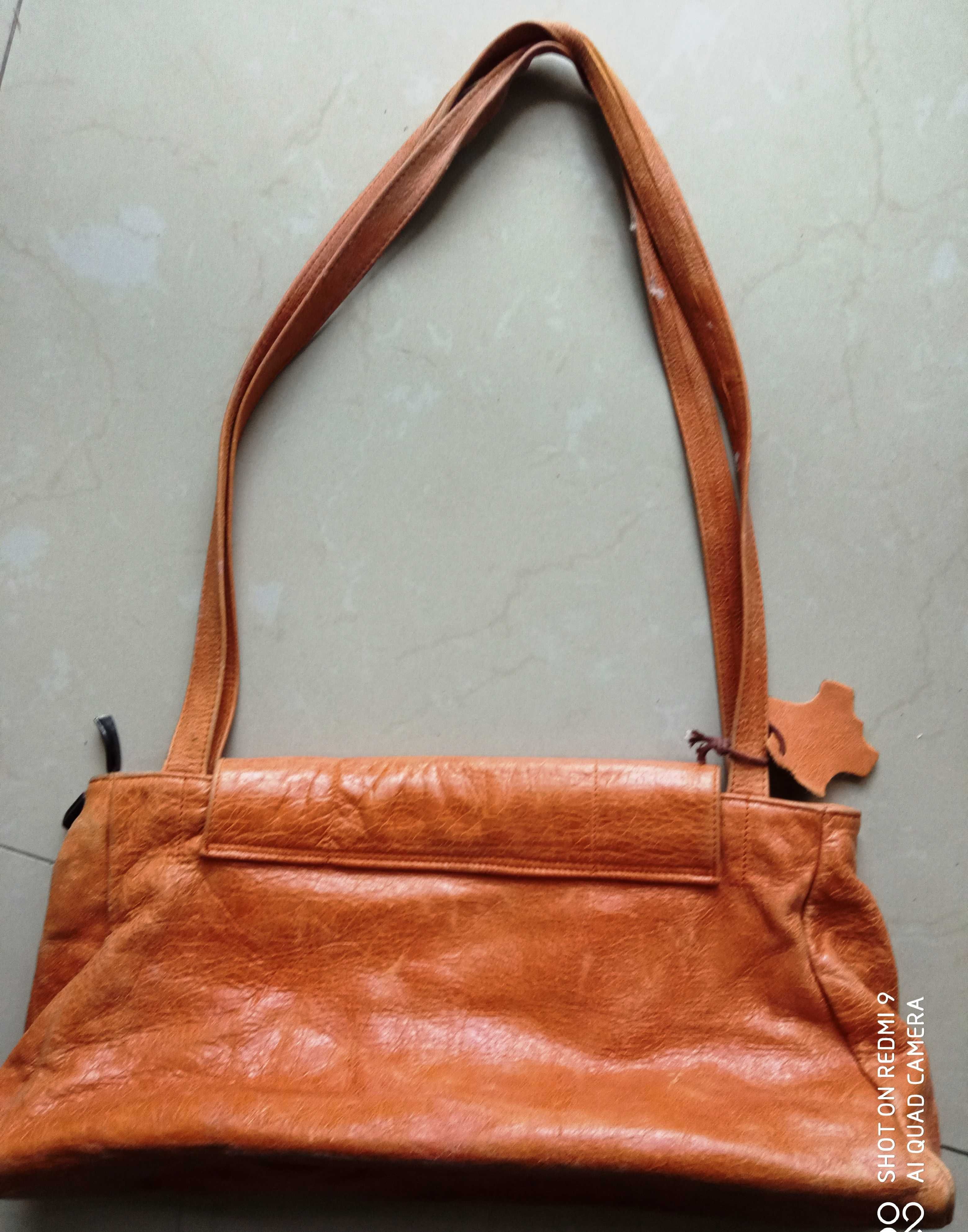MC z pegazem torebka karmelowa skóra naturalna kamel koniak 38x19 cm