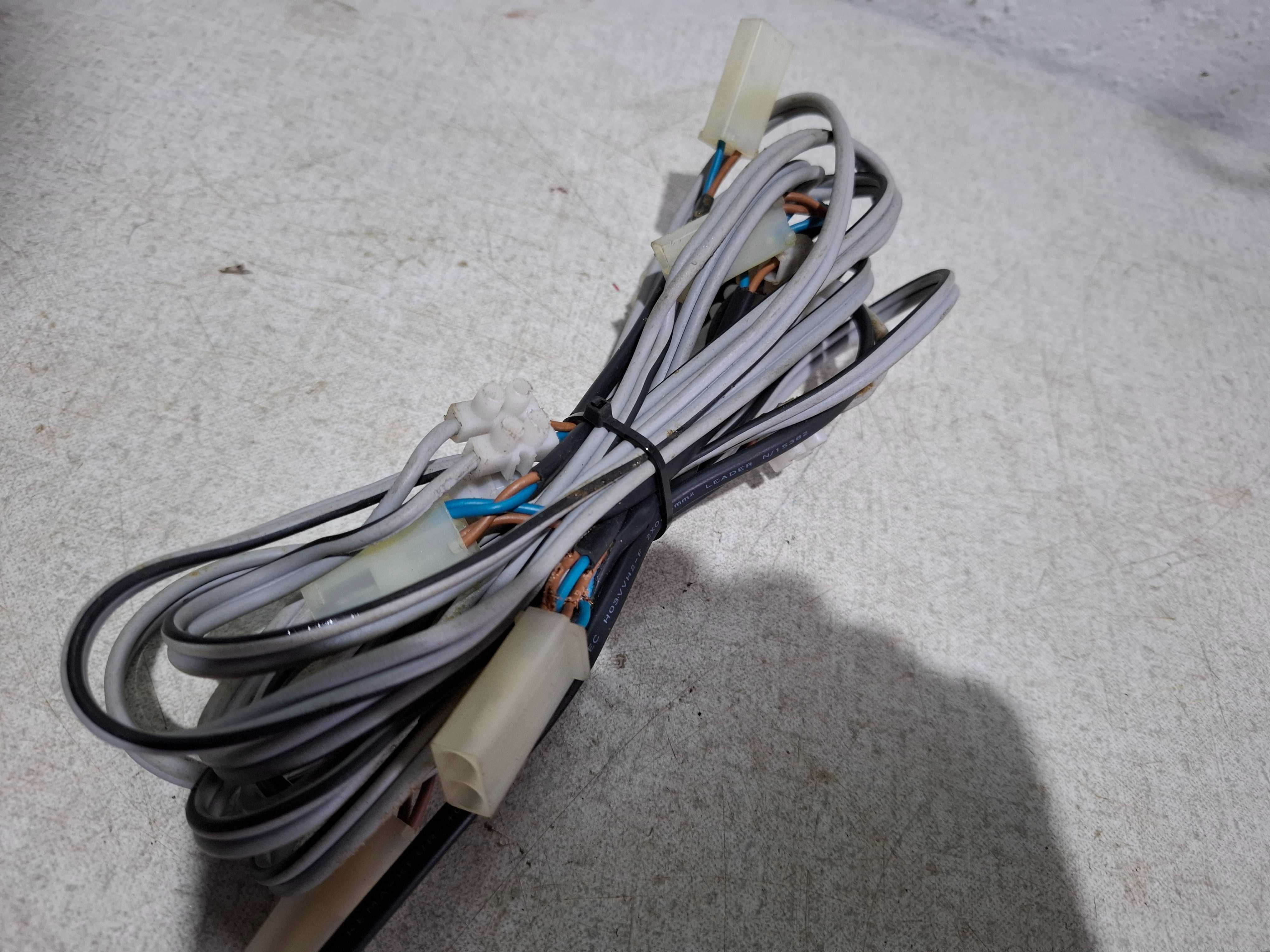 Elektroniczny transformator do niskonapięciowych lamp halogenowych