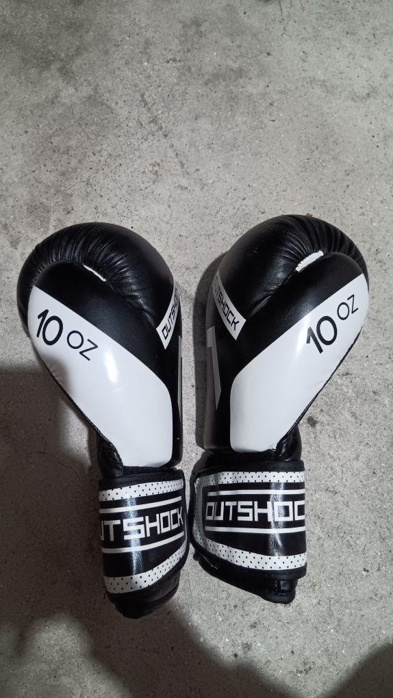 luvas de boxe usadaa