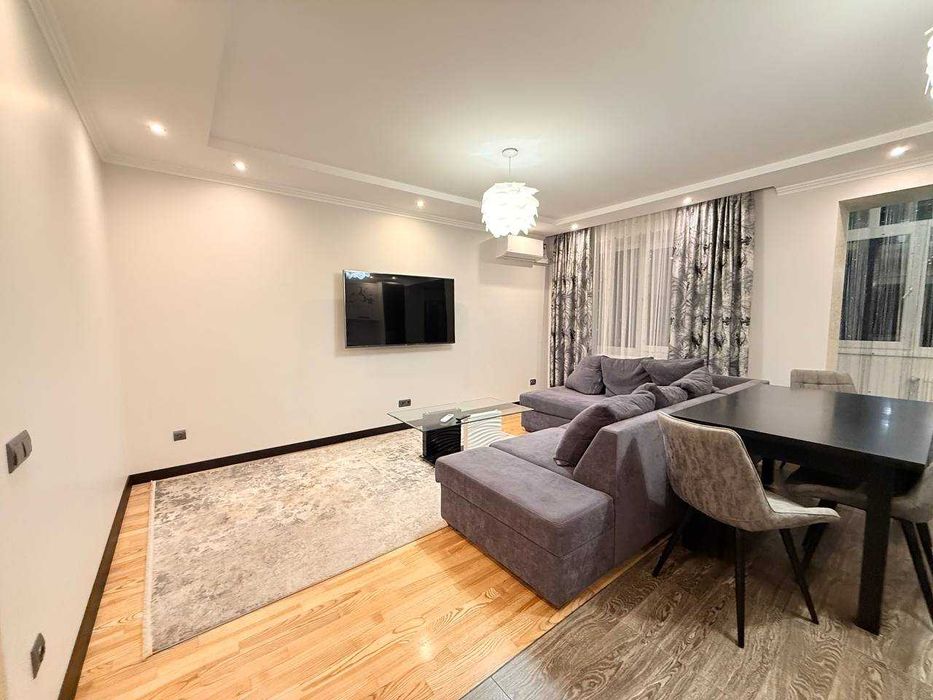 Кухня-студія +2 кімнати