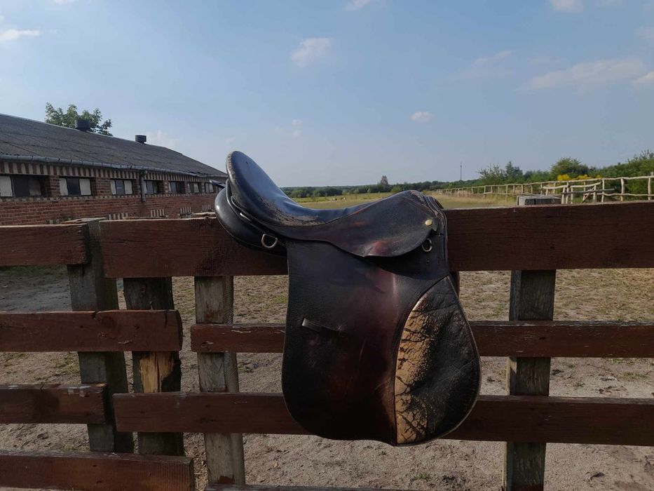 Siodło skórzane rozmiar 17