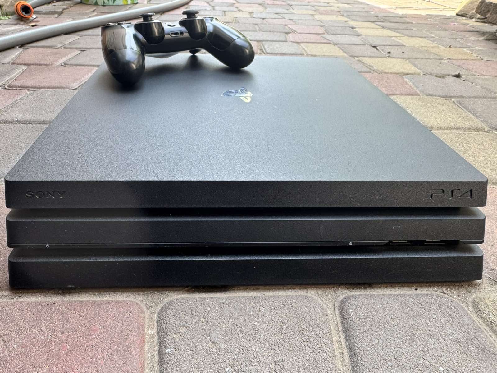 PS4 PRO с дисками