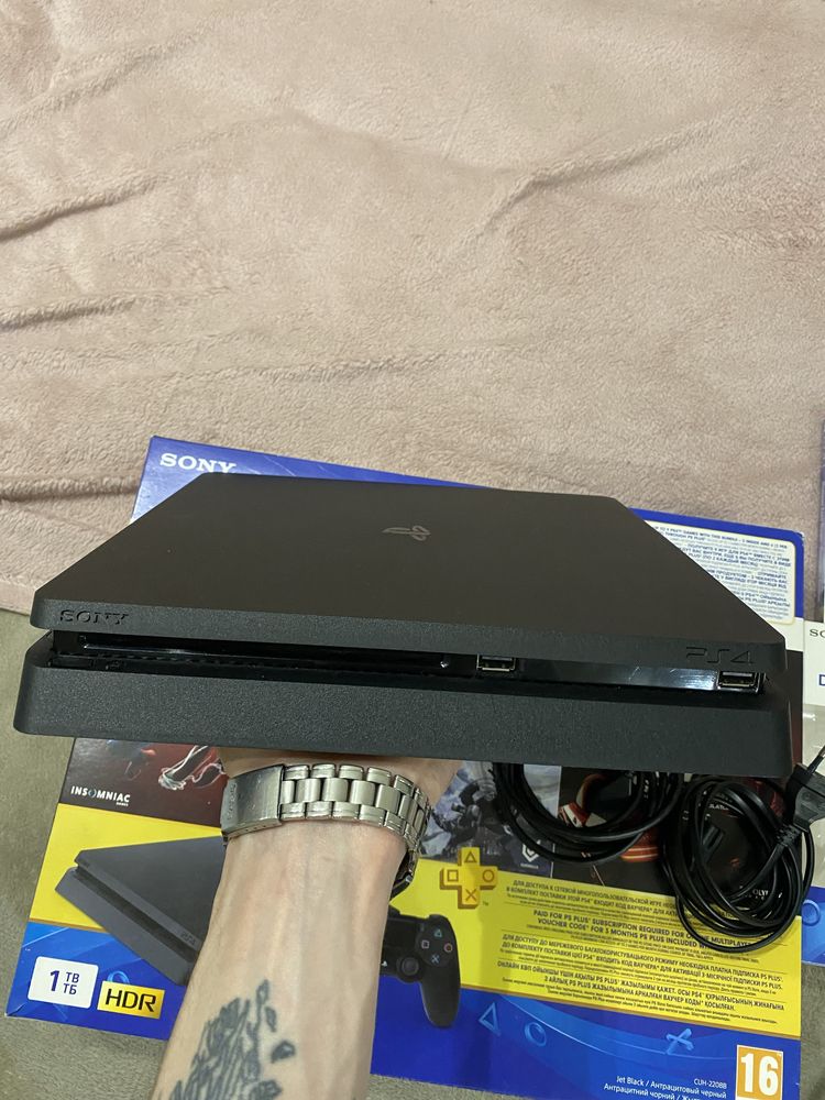 Sony playstation 4 slim 1tb