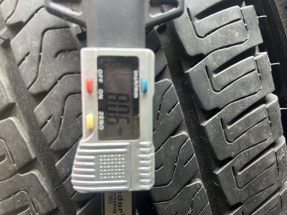 Opony letnie dostawcze 227/75R16C x 2 szt Michelin