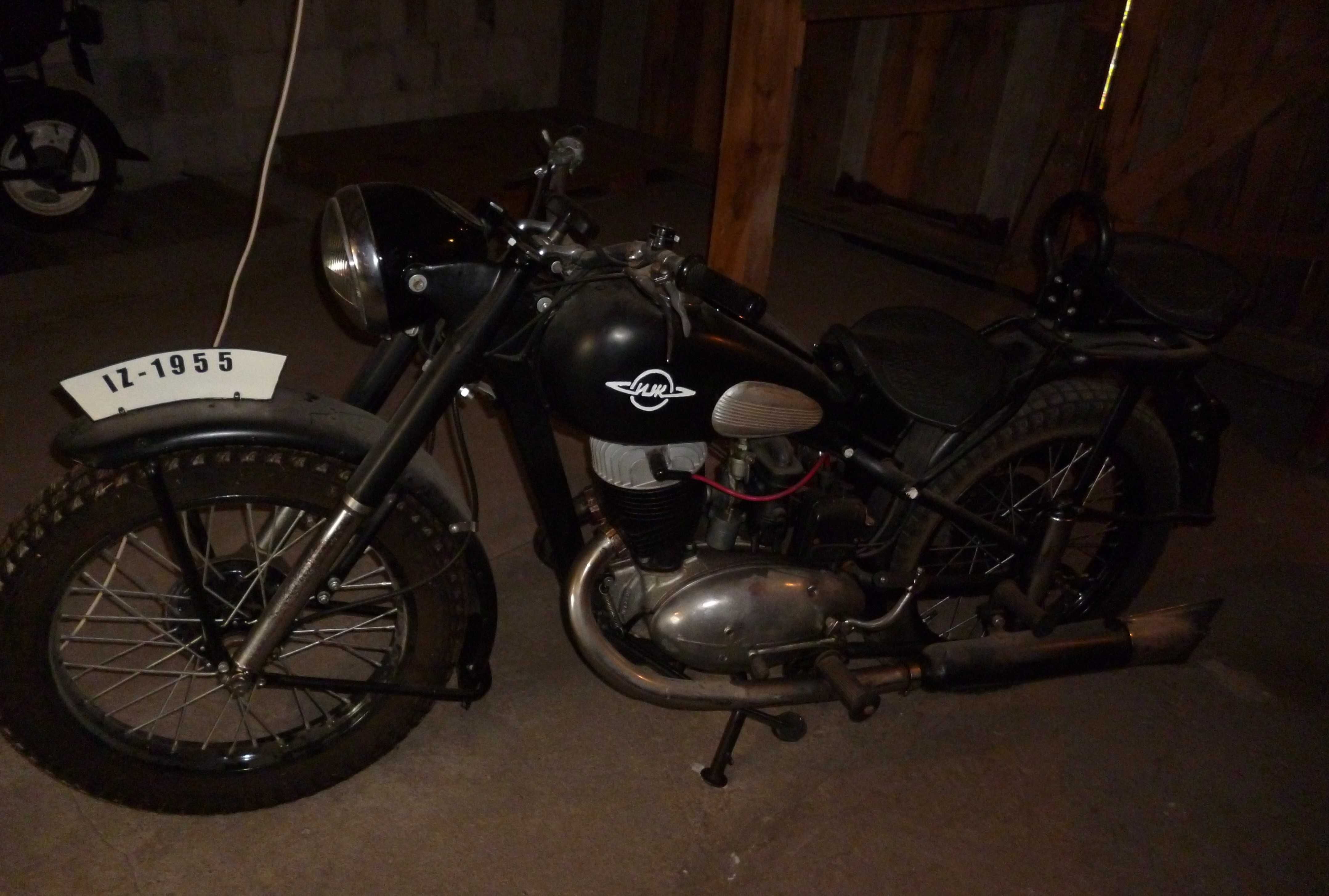 Sprzedam motor Iż 49