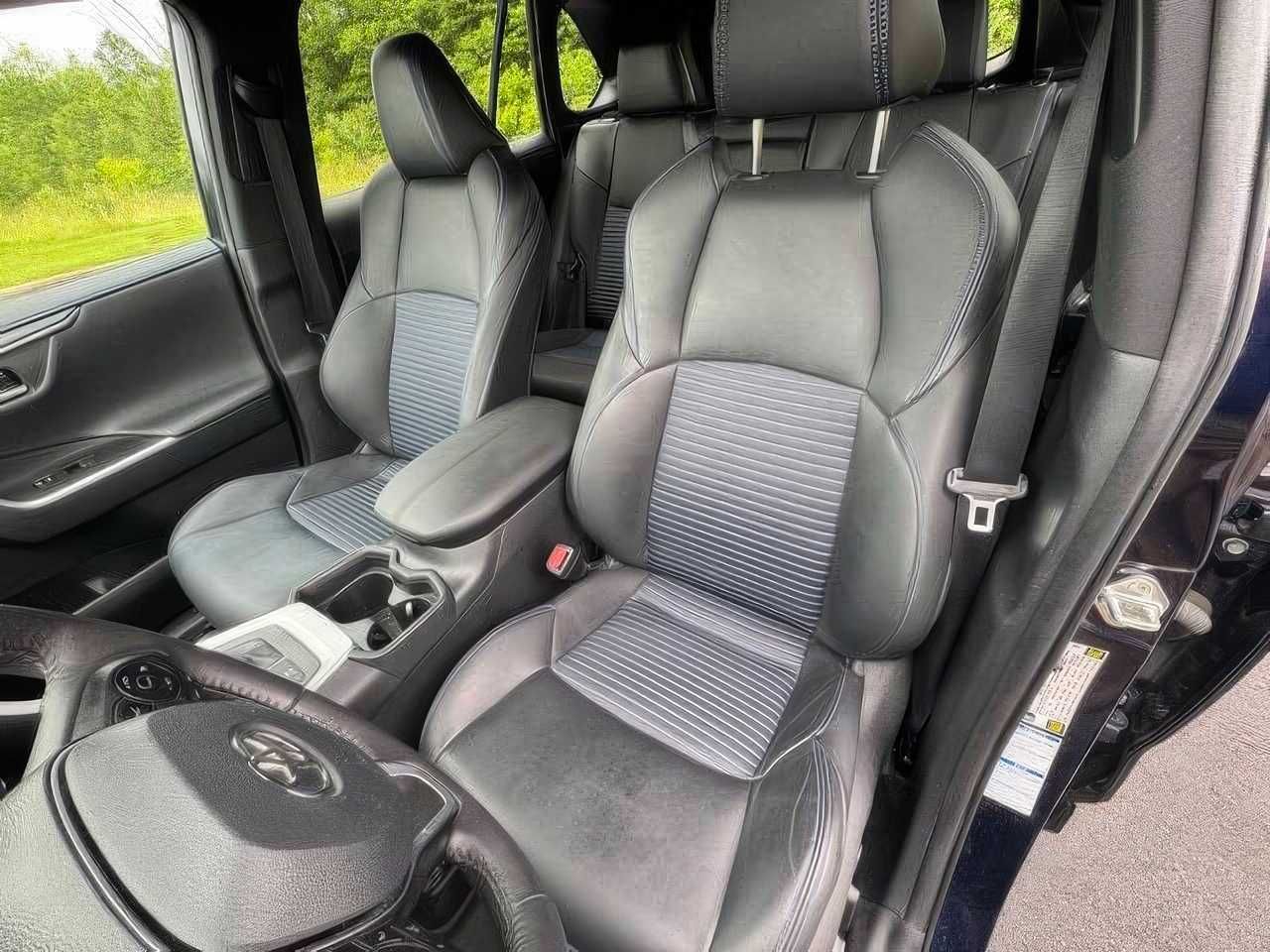Toyota RAV4 Hybrid XSE 2021