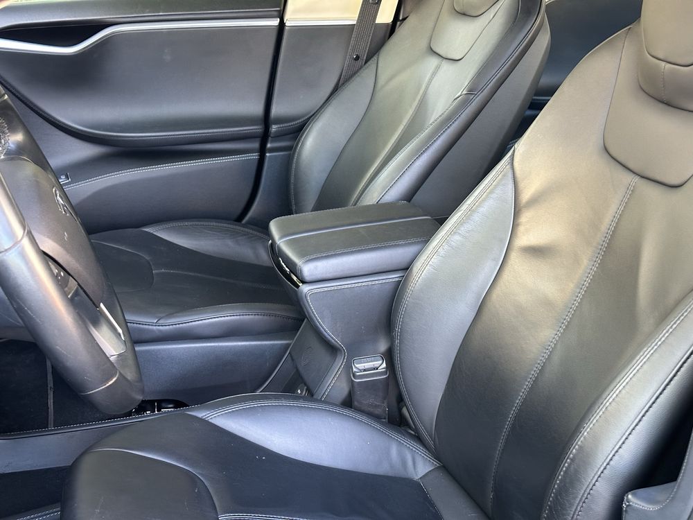 2013 Tesla model S 85 kWh