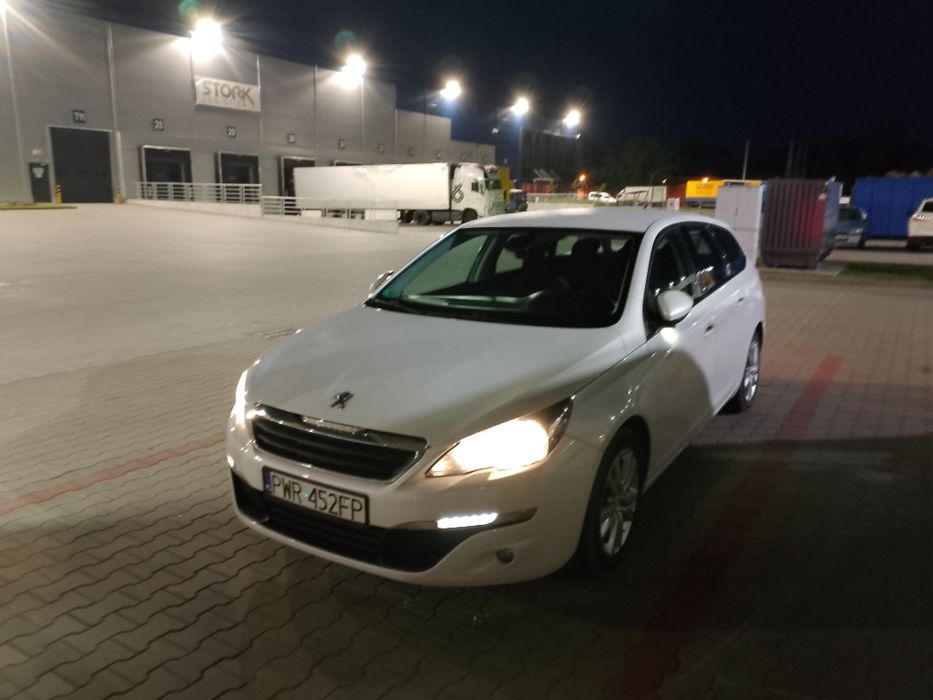 Peugeot 308 SW 2016 1.6 Bluehdi biała perła