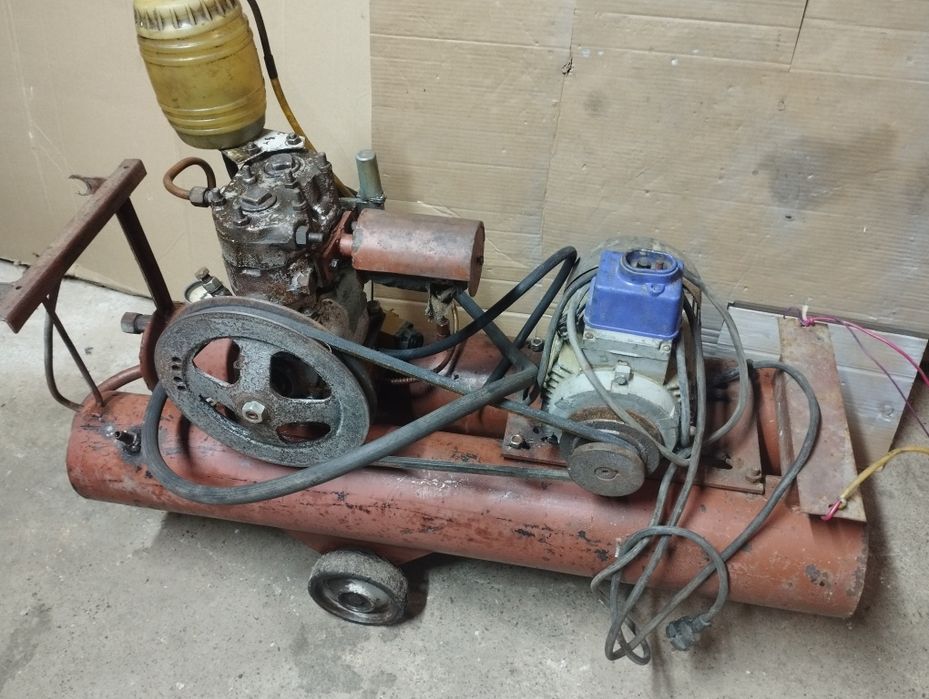 Компресор повітряний 220В