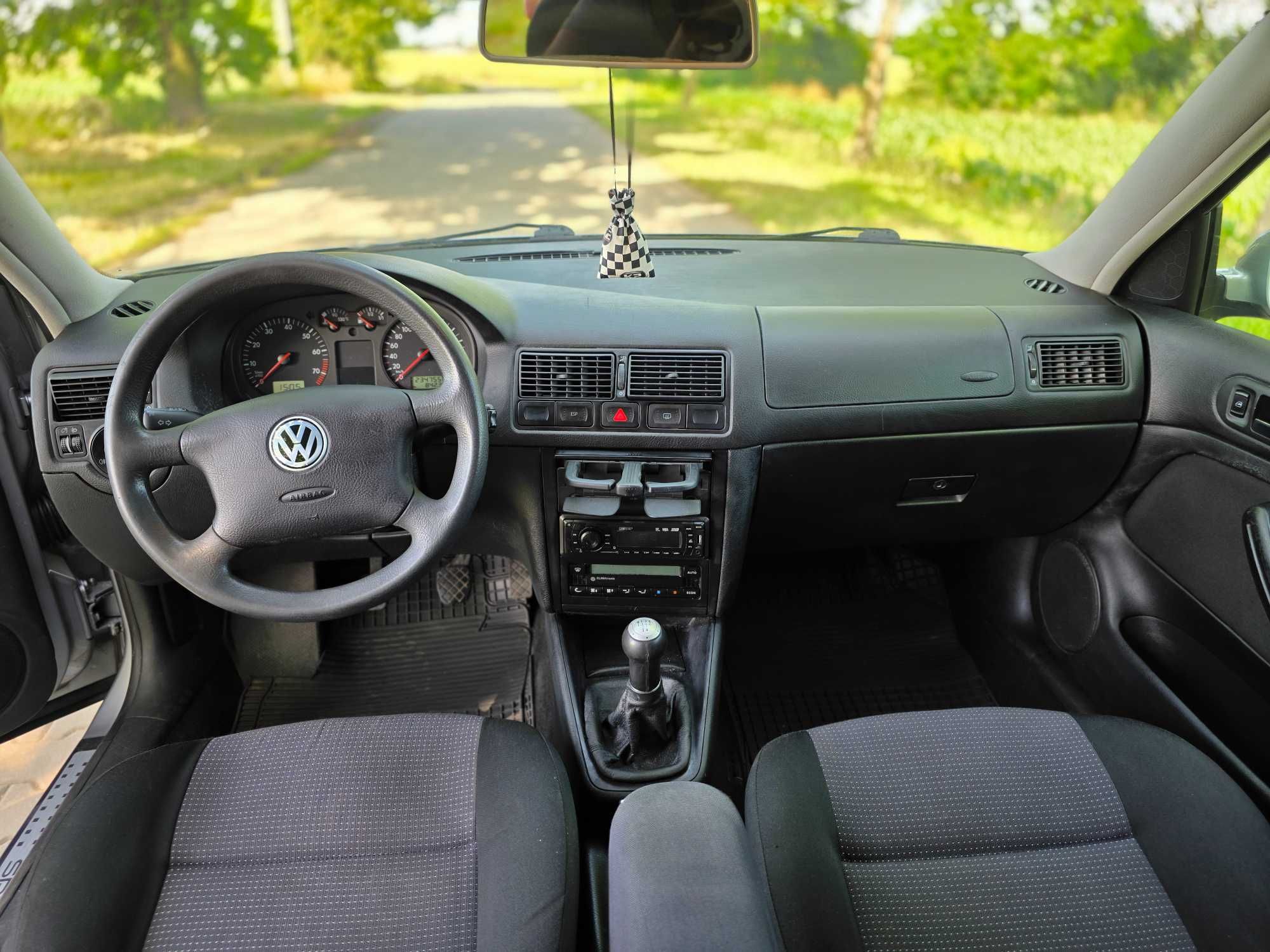 Volkswagen Golf IV 2002 2.0 (115 KM)
