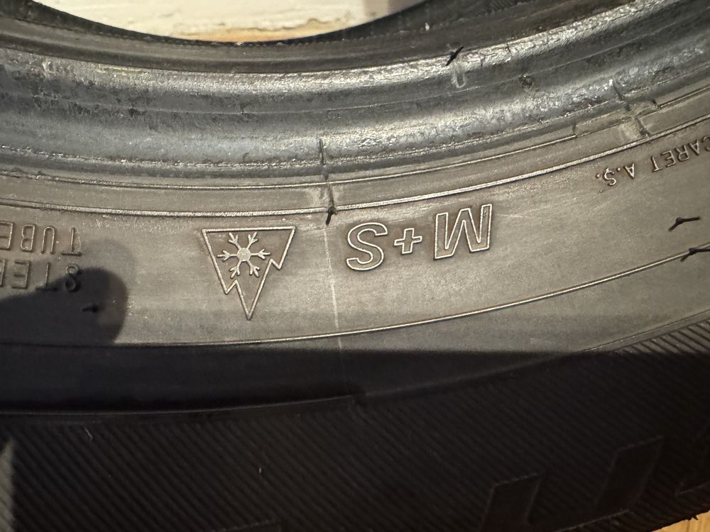 Opony zimowe Falken 215/70/16 SUV 2020r