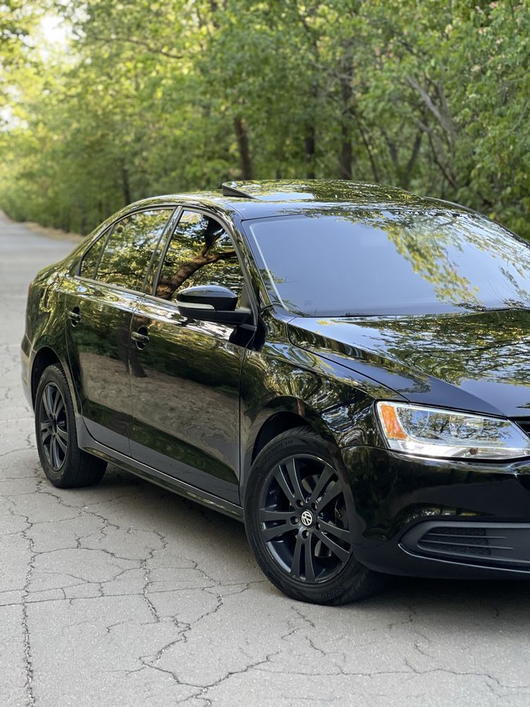 Jetta 2.5 бензин