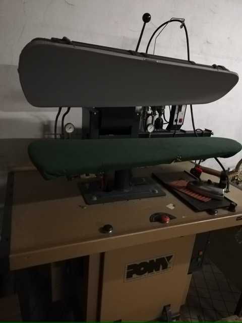 Máquina de dar a ferro