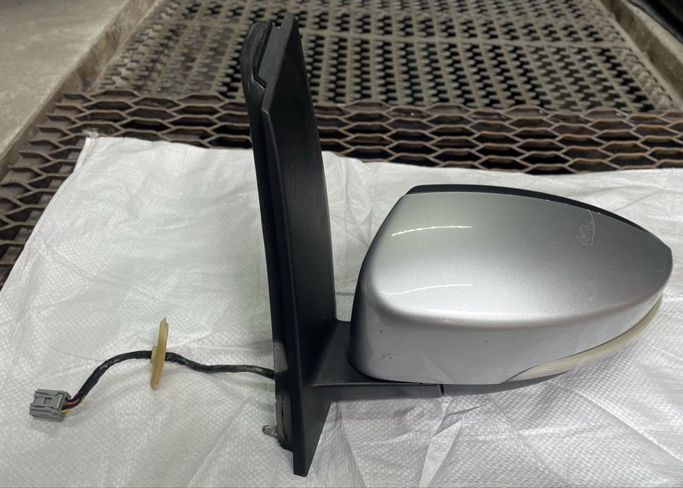 Зеркало наружное левое Ford C-max DM51-17683