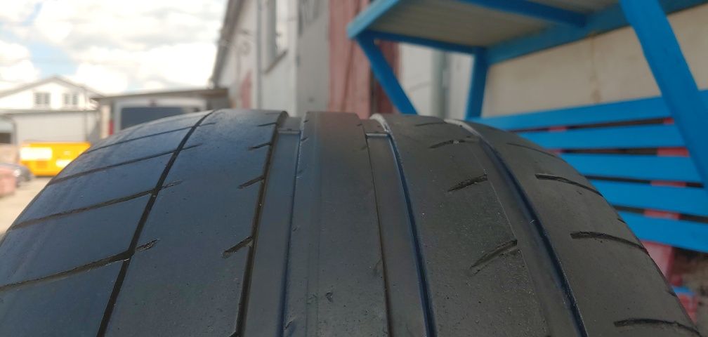 Шини dunlop sp sport maxx gt 285/35/21 run flat та 325/30/21 різношир