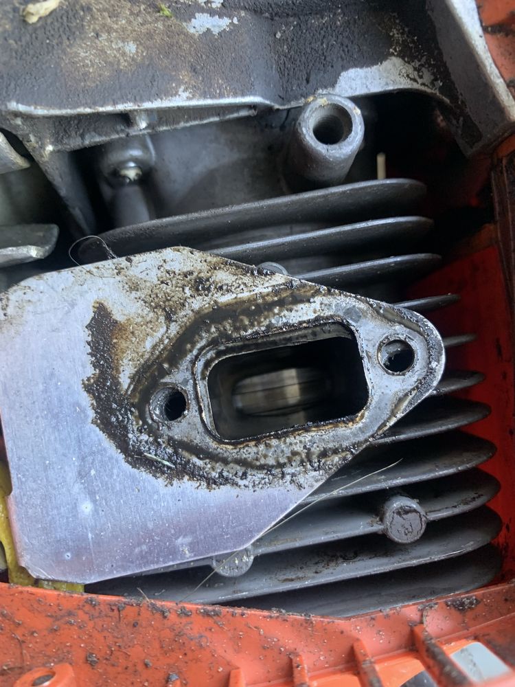 Podkaszarka / nozyce/ dmuchawa Husqvarna 325had55 dziekony wał