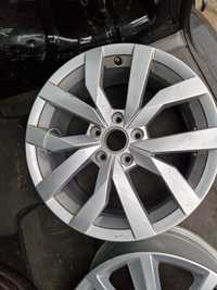 Oryginalne Felgi VW Golf 7 8 17cali Stan jak nowe 5x112 7J et48