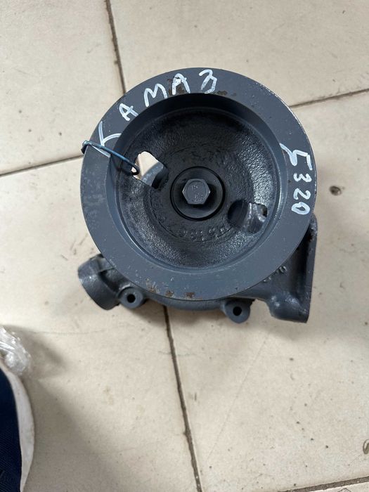 Насос водяной 5320