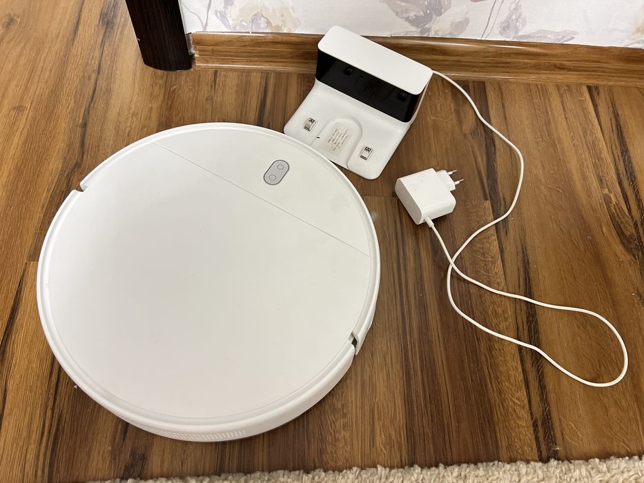 Робот пилосос Xiaomi Mi Vacuum-Mop Essential
