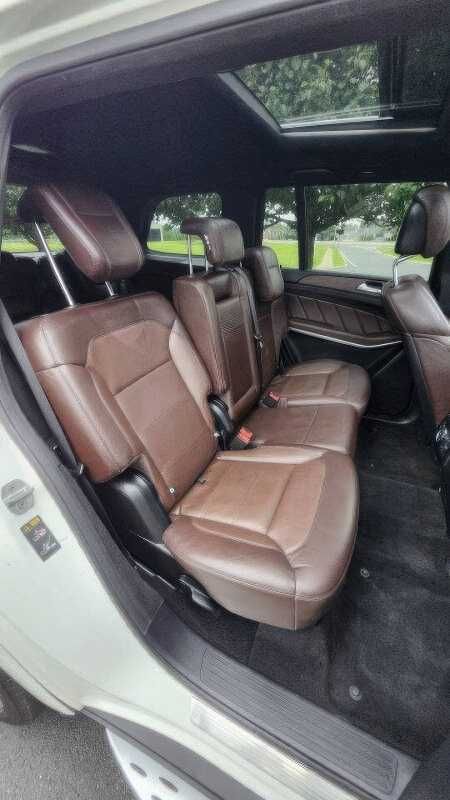 2015 Mercedes-Benz GL-Class GL 550 4MATIC
