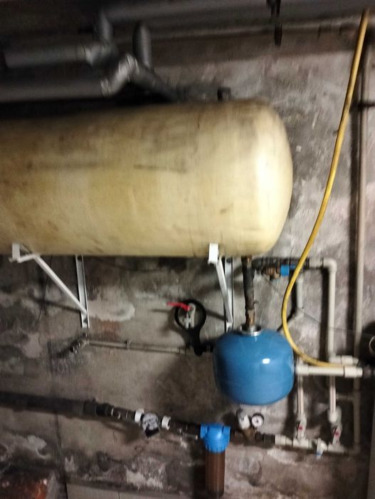 Bojler centralnego ogrzewania z grzałką elektryczną w komplecie
