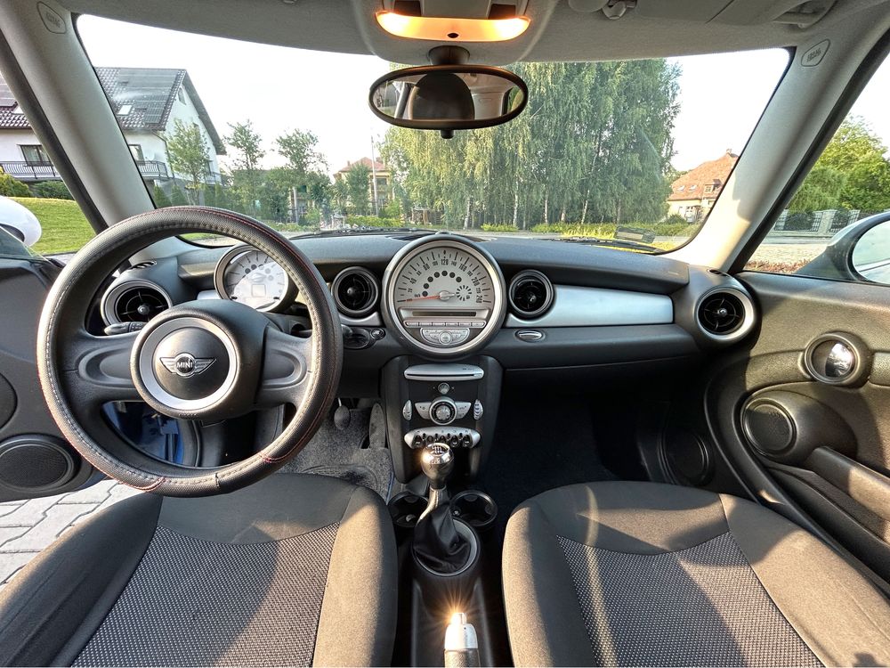 MINI COOPER 1.6 benzyna