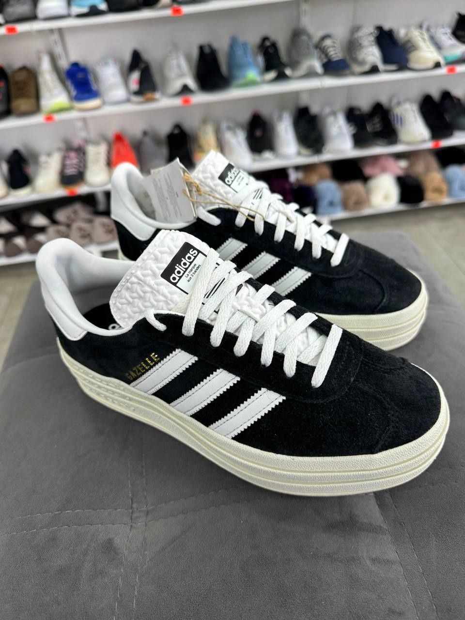 ОРИГІНАЛ 100% Кросівки Adidas Gazelle Bold Shoes Black Hq6912 38