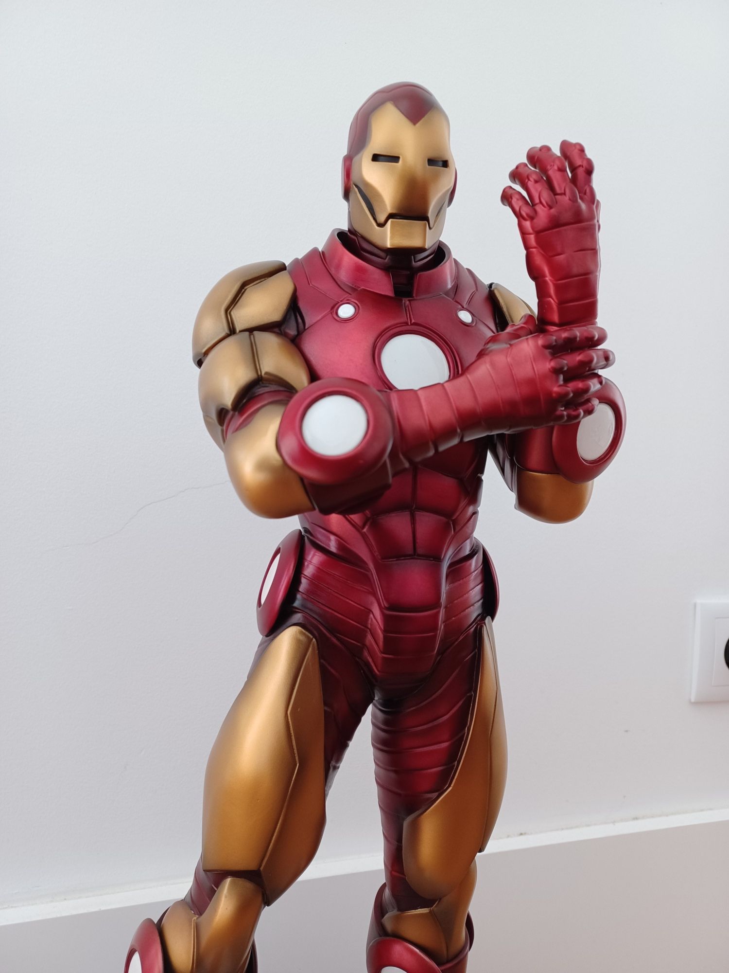 Iron Man 1/4 - CBS LABS