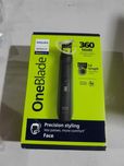 Philips Norelco OneBlade Pro Shaver 360 Blade Facial Styling QP6531/70