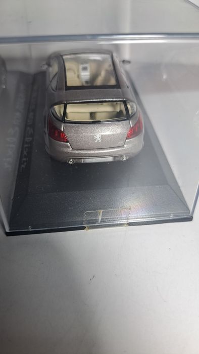 Peugeot 407 Elixir 1:43